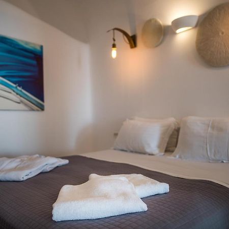 Angel Luxury Suites Fira  Dış mekan fotoğraf